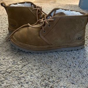 Women’s UGG Chestnut Nuemel Boot